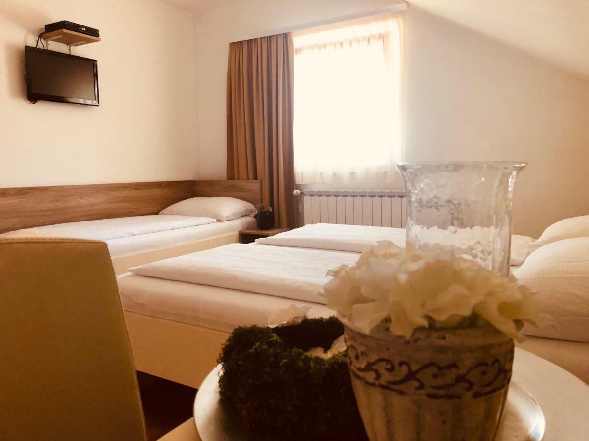 Rooms Jana سلوني المظهر الخارجي الصورة